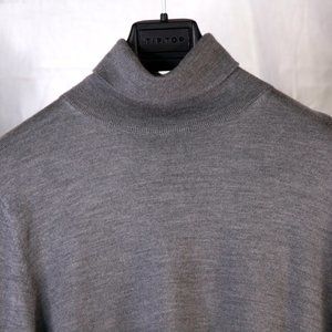 Gray Turtleneck From Banana Republic (Size: Medium)
